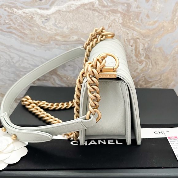 Chanel 23C Small Chevron Boy Gris Caviar Leather Chain Shoulder Bag - Picture 5 of 16